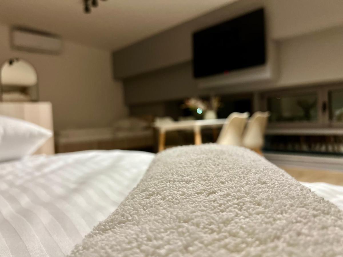 Borsa Rooms Gnojnice ภายนอก รูปภาพ